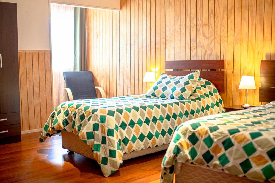 Roble Austral Hostal Coyhaique Exteriér fotografie