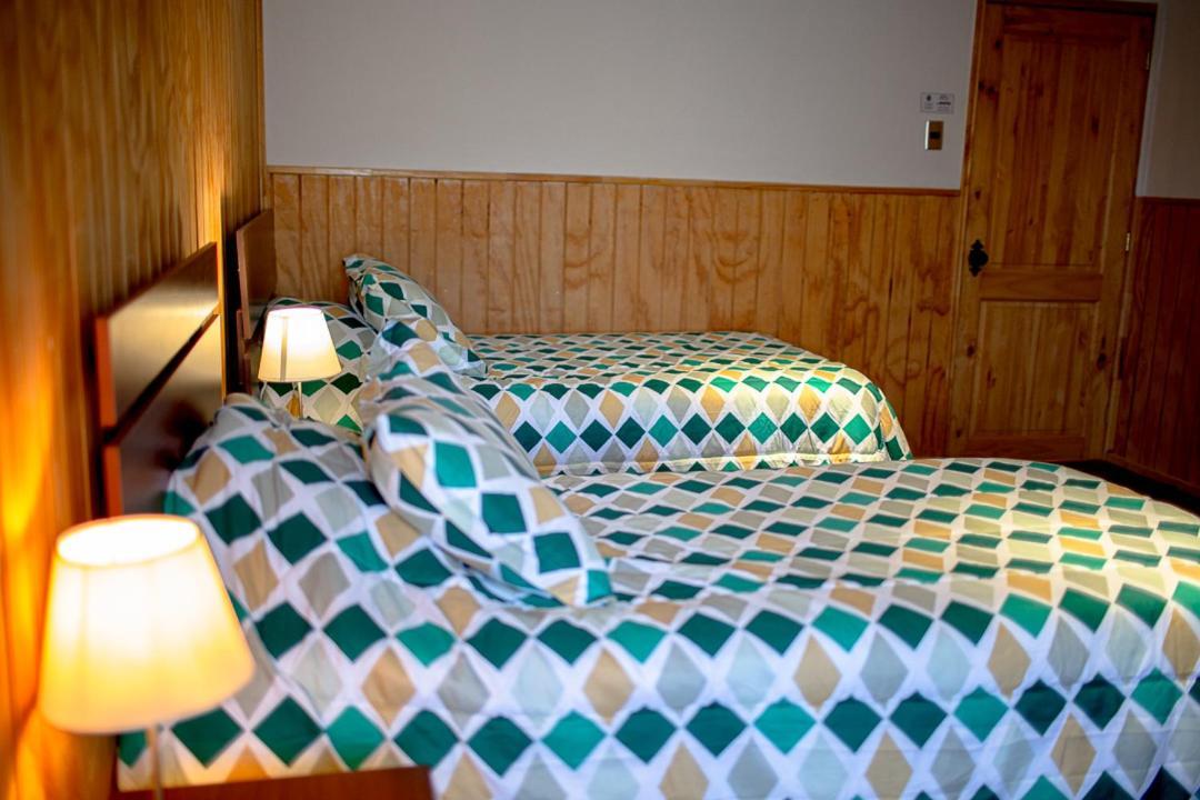 Roble Austral Hostal Coyhaique Exteriér fotografie